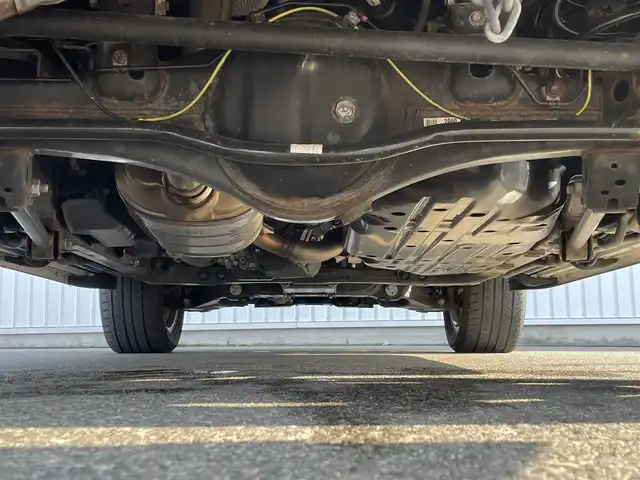 トヨタ ランドクルーザー ZX 滋賀県 2019(令1)年 2.2万km ブラック 純正SDナビ/(フルセグTV CD DVD Bluetooth USB)/サンルーフ/センターコンソールクーラーBOX/全方位カメラ/後席モニター×２(ヘッドレスト着用)/トヨタセーフティセンス/・衝突軽減ブレーキ/・車線逸脱警報/・オートハイビーム/・レーダークルーズコントロール/レザーシート/シートヒーター・ベンチレーション/パワーシート/電動格納サードシート/パワーバックドア/ウッドコンビステアリング/ステアリングリモコン/プッシュスタート/スマートキー/ドライブレコーダー/ETC2.0/電動格納ミラー/LEDヘッドライト/オートライト/純正フロアマット