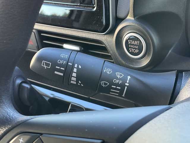 日産 デイズ X 千葉県 2022(令4)年 1.4万km フローズンバニラパール/アッシュブラウンM ９インチナビＭＭ２２２Ｄ－Ｌ　全方位カメラ　フルセグ　ＢＴ　ＨＤＭＩ　ＵＳＢ　スマートキー　プッシュスタート　エマージェンシーブレーキ　フローズンバニラパールツートンカラー　１４インチＡＷ