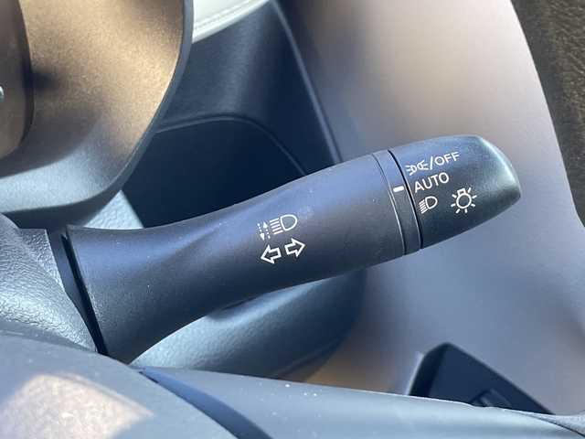 日産 デイズ X 千葉県 2022(令4)年 1.4万km フローズンバニラパール/アッシュブラウンM ９インチナビＭＭ２２２Ｄ－Ｌ　全方位カメラ　フルセグ　ＢＴ　ＨＤＭＩ　ＵＳＢ　スマートキー　プッシュスタート　エマージェンシーブレーキ　フローズンバニラパールツートンカラー　１４インチＡＷ