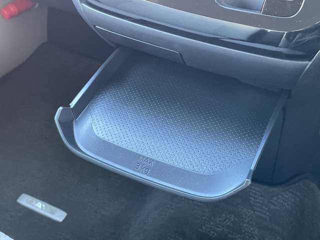 日産 デイズ X 千葉県 2022(令4)年 1.4万km フローズンバニラパール/アッシュブラウンM ９インチナビＭＭ２２２Ｄ－Ｌ　全方位カメラ　フルセグ　ＢＴ　ＨＤＭＩ　ＵＳＢ　スマートキー　プッシュスタート　エマージェンシーブレーキ　フローズンバニラパールツートンカラー　１４インチＡＷ