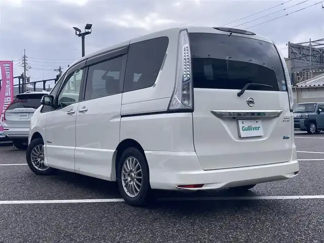 日産 セレナ