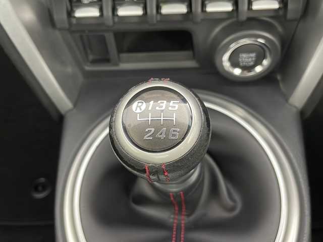 トヨタ ８６ GT 千葉県 2016(平28)年 7.8万km アズライトブルー 6速MT/純正7インチSDナビ/CD BT MSV SD フルセグ/バックカメラ/クルーズコントロール/HIDオートライト/純正17インチアルミホイール/革巻きステアリング/ヘッドライトレベライザー/純正フロアマット/ドアバイザー/スマートキー/プッシュスタート/ETC