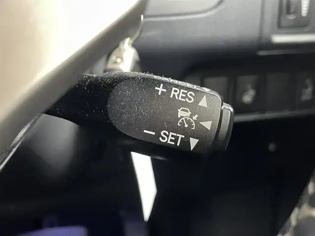 レクサス ＣＴ 200h バージョンL 福島県 2017(平29)年 6.4万km ソニックチタニウム 純正ナビ/・フルセグ/CD/DVD/SD/BT/USB/AUX/FM/AM/・バックカメラ/・ETC2.0/サンルーフ/前後ドライブレコーダー/前後コーナーセンサー/革巻きステアリング/・ステアリングスイッチ/・パドルシフト/・ステアリングヒーター/・オートクルーズコントロール/レザーシート/・パワーシート/・シートヒーター/ＬＥＤヘッドライト/・LEDフォグランプ/・オートライト/ウィンカーミラー/ドアバイザー/純正フロアマット/スマートキー/・プッシュスタート/純正17インチAW