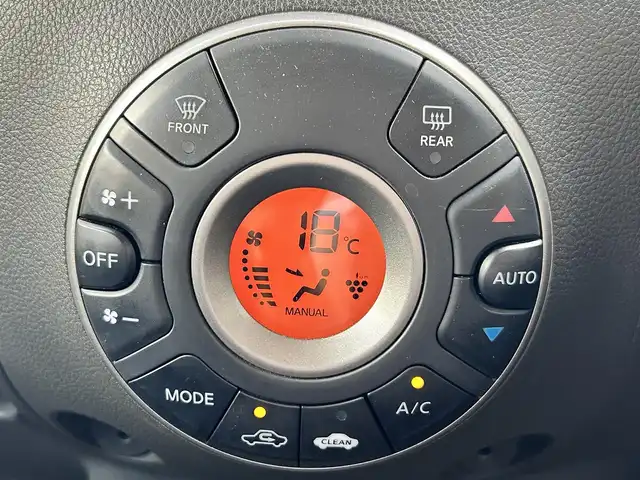 日産 キューブ 15X FOUR Vセレクション 道央・札幌 2013(平25)年 9.5万km ビターショコラ ・ワンオーナー/・4WD/・社外ナビ/フルセグTV/DVD/CD/SD/BT/・ETC/・プッシュスタート/・インテリジェントキー/・ドアバイザー/・電格ミラー/・冬タイヤ社外15インチAW積込