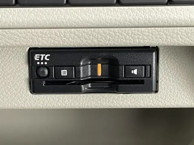 スズキ ラパン ＬＣ X 愛知県 2022(令4)年 0.9万km アーバンブラウンパールメタリック/ソフトベージュ2トーン 純正ナビ　フルセグＴＶ　シートヒーター　禁煙　ツートン　デュアルカメラブレーキ　衝突軽減　車線逸脱　ハーフレザー　ＬＥＤオートライト　リヤパーキングセンサー　ＥＴＣ　純正フロアマット　プッシュスタート