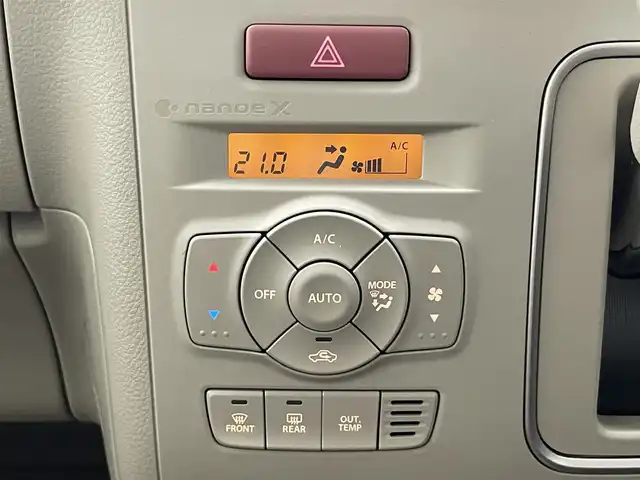 スズキ ラパン ＬＣ X 愛知県 2022(令4)年 0.9万km アーバンブラウンパールメタリック/ソフトベージュ2トーン 純正ナビ　フルセグＴＶ　シートヒーター　禁煙　ツートン　デュアルカメラブレーキ　衝突軽減　車線逸脱　ハーフレザー　ＬＥＤオートライト　リヤパーキングセンサー　ＥＴＣ　純正フロアマット　プッシュスタート