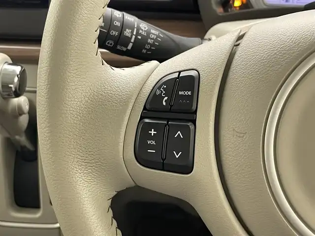 スズキ ラパン ＬＣ X 愛知県 2022(令4)年 0.9万km アーバンブラウンパールメタリック/ソフトベージュ2トーン 純正ナビ　フルセグＴＶ　シートヒーター　禁煙　ツートン　デュアルカメラブレーキ　衝突軽減　車線逸脱　ハーフレザー　ＬＥＤオートライト　リヤパーキングセンサー　ＥＴＣ　純正フロアマット　プッシュスタート