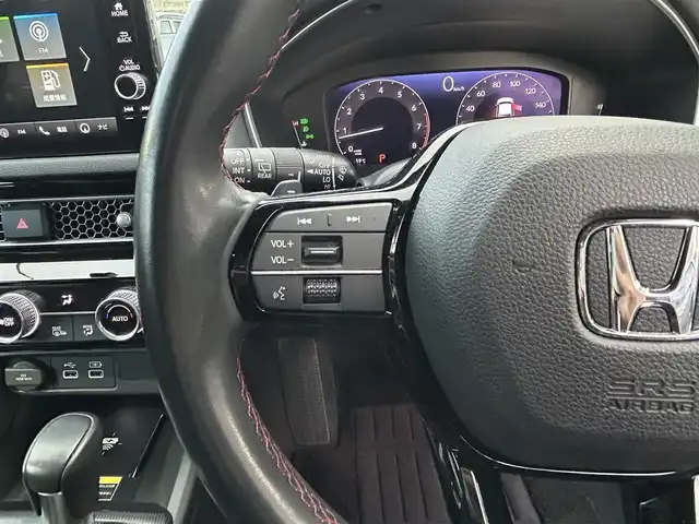 ホンダ シビック EX 長崎県 2021(令3)年 3万km クリスタルブラックパール 純正ナビ付ディスプレイオーディオ（AM/FM/TV)/ブルートゥース/クルーズコントロール追従あり/レーンキープアシスト/衝突軽減ブレーキ/電子パーキングブレーキ/ブレーキホールド/横滑り防止装置/スマートホン非接触準電/バックカメラ/シートヒーター（前席）/ブラインドスポットモニター/踏み間違い衝突軽減/路外逸脱抑制機能/純正アルミホイール/コーナーセンサー（前後）