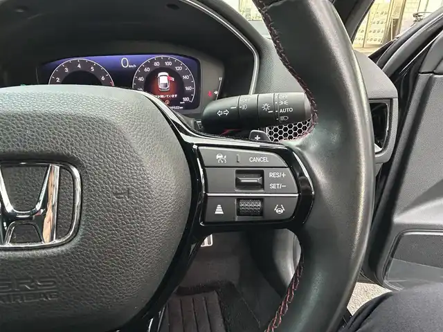 ホンダ シビック EX 長崎県 2021(令3)年 3万km クリスタルブラックパール 純正ナビ付ディスプレイオーディオ（AM/FM/TV)/ブルートゥース/クルーズコントロール追従あり/レーンキープアシスト/衝突軽減ブレーキ/電子パーキングブレーキ/ブレーキホールド/横滑り防止装置/スマートホン非接触準電/バックカメラ/シートヒーター（前席）/ブラインドスポットモニター/踏み間違い衝突軽減/路外逸脱抑制機能/純正アルミホイール/コーナーセンサー（前後）