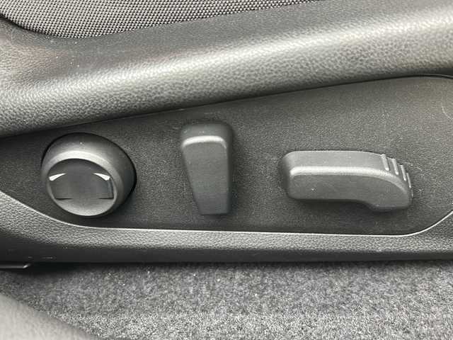 スバル クロストレック ツーリング 宮城県 2024(令6)年 5.2万km クリスタルホワイトP 禁煙車/アイサイト/・プリクラッシュブレーキ/・エマージェンシーレーンキープ/・車線逸脱防止システム/・アダプティブクルーズコントロール/パノラミックビューモニター/後退時ブレーキアシスト/後側方警戒支援システム/ステアリング連動ヘッドランプ/純正11.6インチSDナビ/・BT/USB/iPod/AppleCarPlay/AndroidAuto/フルセグTV/ビルトインETC/前後ドライブレコーダー/前席シートヒーター/前席パワーシート/革巻きステアリング/ステアリングスイッチ/ステアリングヒーター/電動パーキングブレーキ/プッシュスタート/スマートキー/LEDヘッドライト/LEDフォグランプ/純正17インチアルミホイール/純正フロアマット/横滑り防止装置