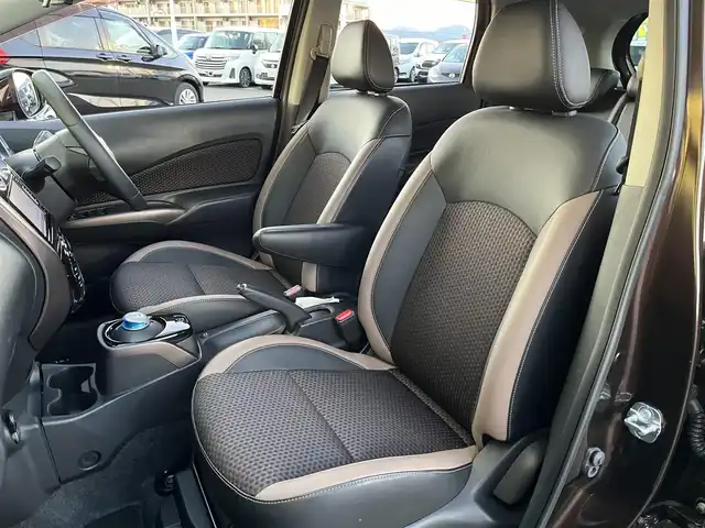 日産 ノート e－パワー メダリスト 東京都 2017(平29)年 5.4万km インペリアルアンバーP ストラーダナビ/アラウンドビューカメラ/テレビ/Bluetooth/デジタルインナーミラー/エンジンスターター/純正15インチアルミホイール/前後コーナーセンサー/ドライブレコーダー/ETC/ハーフレザーシート/スペアキー