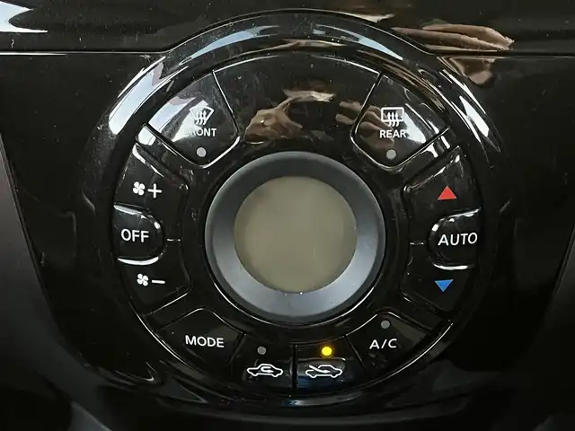 日産 ノート e－パワー メダリスト 東京都 2017(平29)年 5.4万km インペリアルアンバーP ストラーダナビ/アラウンドビューカメラ/テレビ/Bluetooth/デジタルインナーミラー/エンジンスターター/純正15インチアルミホイール/前後コーナーセンサー/ドライブレコーダー/ETC/ハーフレザーシート/スペアキー