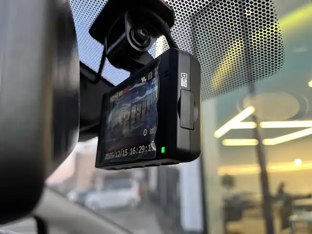 日産 ノート e－パワー メダリスト 東京都 2017(平29)年 5.4万km インペリアルアンバーP ストラーダナビ/アラウンドビューカメラ/テレビ/Bluetooth/デジタルインナーミラー/エンジンスターター/純正15インチアルミホイール/前後コーナーセンサー/ドライブレコーダー/ETC/ハーフレザーシート/スペアキー