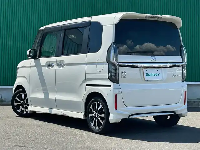 ホンダ Ｎ ＢＯＸ カスタム G EX ホンダセンシング 宮城県 2018(平30)年 7.2万km プレミアムホワイトパールⅡ ホンダセンシング/●衝突軽減ブレーキ〈CMBS〉/●誤発進抑制機能/●後方誤発進抑制機能/●歩行者事故低減ステアリング/●路外逸脱抑制機能/●ACC〈アダプティブ・クルーズ・コントロール〉/●LKAS〈車線維持支援システム〉/●オートハイビーム/●先行車発進お知らせ機能/●標識認識機能/純正ナビ（VXM-184VFi）/・CD/DVD/・SD/・Bluetooth/・フルセグTV/バックモニター/ビルトインETC/ステアリングスイッチ/LEDヘッドライト/オートライト/スマートキー＆プッシュスタート/スペアキー1本
