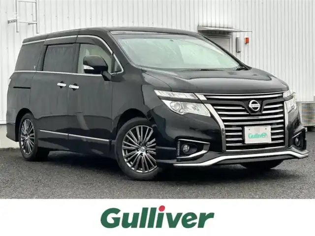 日産 エルグランド 250HWS S アーバンクロム ホワイトレザー 熊本県 2016(平28)年 9.2万km ファントムブラック メモリナビ/AM/FM/CD/DVD/SD/AUX/iPod/HDMI/USB/・Bluetooth/・フルセグTV/横滑り防止装置/クルーズコントロール/ETC/バックカメラ/純正後席モニター/両側パワースライドドア/パワーバックドア/シートヒーター（D＋N席）/ロール式サンシェード/ウィンカーミラー/電動格納ミラー/オットマン/メモリーシート/LEDヘッドライト/フォグランプ/デフロスター/デフォッガー/ドアバイザー/プッシュスタート/革巻きステアリング/純正フロアマット