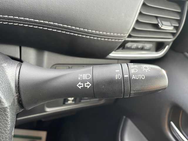 日産 セレナ ハイウェイスターVセレクションⅡ 青森県 2019(平31)年 10.4万km ブリリアントホワイトパール 4WD/セーフティパックA/純正9インチSDナビ・フルセグTV/CD・DVD・Bluetooth・SD/純正フリップダウンモニター/アラウンドビューモニター/インテリジェントパーキングアシスト/前席シートヒーター/ステアリングヒーター/両側パワースライドドア/エマージェンシーブレーキ/クルーズコントロール/レーンキープアシスト/フロント・バックソナー/横滑り防止機能/サイド・カーテンエアバッグ/2.3列目USB電源ソケット/3列目シートスライド/純正エンジンスターター/ビルトインETC/LEDヘッドライト/フォグランプ/社外15インチアルミ/インテリキー
