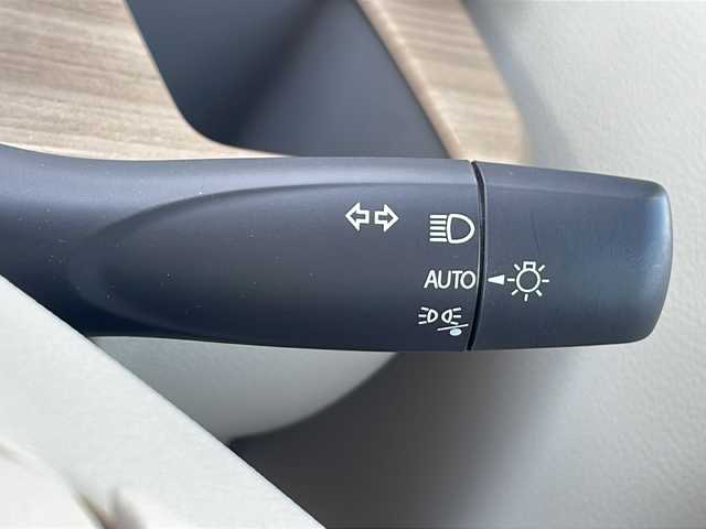 スズキ ラパン X 三重県 2020(令2)年 0.6万km ノクターンブルーパール 社外ナビ/コーナーセンサー/衝突軽減ブレーキ/レーンキープアシスト/横滑り防止/アイドリングストップ/革巻きステアリング/純正フロアマット/前席シートヒーター/電動格納ミラー/禁煙車