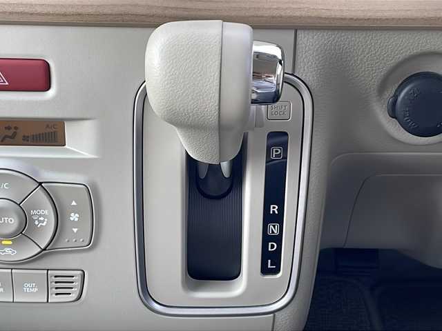 スズキ ラパン X 三重県 2020(令2)年 0.6万km ノクターンブルーパール 社外ナビ/コーナーセンサー/衝突軽減ブレーキ/レーンキープアシスト/横滑り防止/アイドリングストップ/革巻きステアリング/純正フロアマット/前席シートヒーター/電動格納ミラー/禁煙車