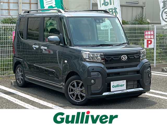 ダイハツ タント ファンクロス 兵庫県 2023(令5)年 1万km クロムグレーメタリック 登録時走行距離9364km/スマートアシスト/純正9型ディスプレイオーディオ/フルセグTV/Bluetooth/HDMI/AppleCarPlay/全方位カメラ/純正ドライブレコーダー（DA連動）/両側パワースライドドア/ビルトインETC/格納式サンシェード（リアドア）/ルーフレール/前席シートヒーター/純正フロアマット/格納式シートバックテーブル（運転席/助手席）