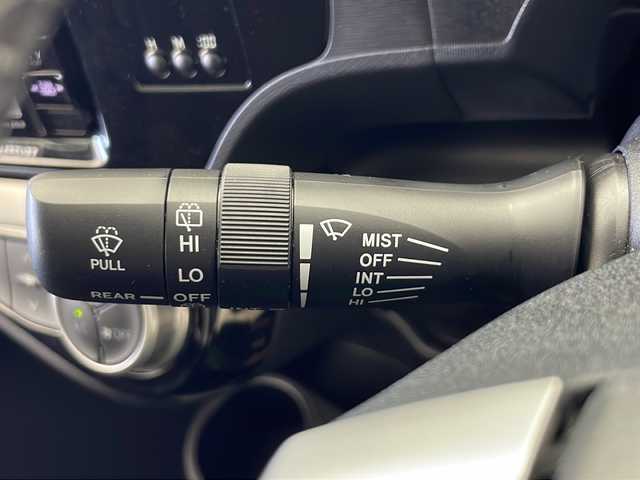 トヨタ アクア G 秋田県 2016(平28)年 4.4万km コバルトブルーメタリック 純正ナビ　/Ｂｌｕｅｔｏｏｔｈ　/フルセグＴＶ　/ビルトインＥＴＣ　/オートライト　/前席シートヒーター　/衝突軽減装置　/レーンキープ　/クルーズコントロール　/電動格納ミラー　/革巻きステアリング/ステアリングスイッチ /ドアバイザー