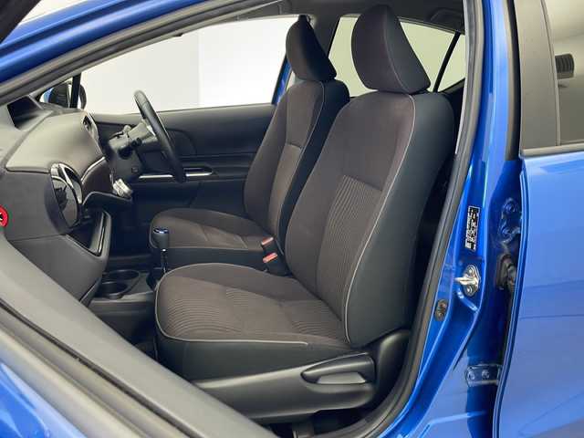 トヨタ アクア G 秋田県 2016(平28)年 4.4万km コバルトブルーメタリック 純正ナビ　/Ｂｌｕｅｔｏｏｔｈ　/フルセグＴＶ　/ビルトインＥＴＣ　/オートライト　/前席シートヒーター　/衝突軽減装置　/レーンキープ　/クルーズコントロール　/電動格納ミラー　/革巻きステアリング/ステアリングスイッチ /ドアバイザー