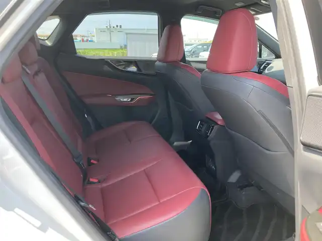 レクサス ＮＸ 250 鳥取県 2023(令5)年 1.5万km ソニッククォーツ 純正9.8インチディスプレイオーディオ/（フルセグ/BT/Miracast）/バックカメラ/トヨタセーフティセンス/レーンキープアシスト/ブラインドスポットモニター/前後クリアランスソナー/レーダークルーズコントロール/レザーシート/前席パワーシート/ビルトインETC/LEDヘットライト/純正18インチアルミホイール/AC100V/パドルシフト/プッシュエンジンスタート/アイドリングストップ