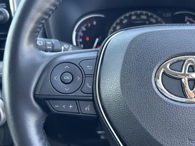 トヨタ ＲＡＶ４ G Zパッケージ 鳥取県 2020(令2)年 2.2万km ホワイトパールクリスタルシャイン ４・W・D/純正9型ディスプレイオーディオ/フルセグ/ナビ/USB/パノラミックビューモニター/トヨタセーフティセンス/ブラインドスポットモニター/レーンキープアシスト/レーダークルーズコントロール/デジタルインナーミラー/ETC2.0/黒レザーシート/運転席パワーシート/メモリ機能付き/前席シートヒーター/ルーフレール/LEDヘットライト/純正19インチアルミホイール/プッシュエンジンスタート/スペアキー