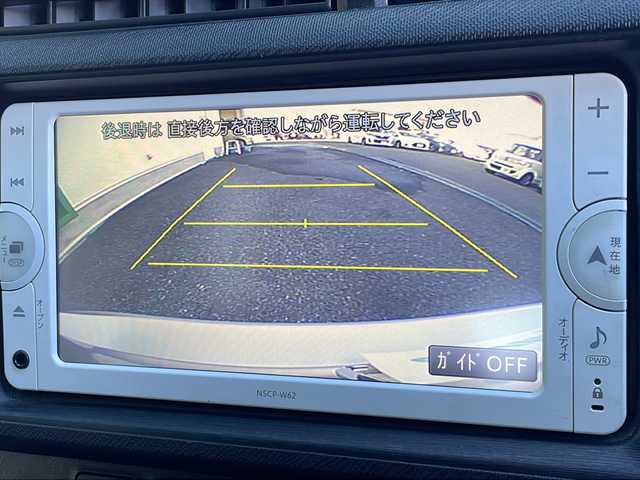 トヨタ アクア S 岐阜県 2014(平26)年 8.2万km シルバーM 禁煙車/純正ナビ/ワンセグTV/Bluetooth/バックカメラ/ETC/ドアバイザー/純正フロアマット/プッシュスタート/フォグライト/オートエアコン/オートライト/ハンドルスイッチ/電動格納ミラー/パワーウィンドウ/スマートキー/スペアキー