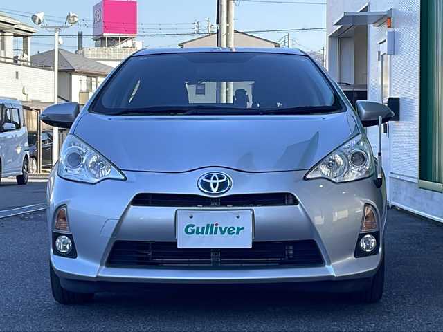 トヨタ アクア S 岐阜県 2014(平26)年 8.2万km シルバーM 禁煙車/純正ナビ/ワンセグTV/Bluetooth/バックカメラ/ETC/ドアバイザー/純正フロアマット/プッシュスタート/フォグライト/オートエアコン/オートライト/ハンドルスイッチ/電動格納ミラー/パワーウィンドウ/スマートキー/スペアキー