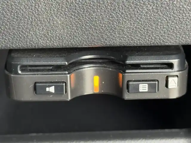 ダイハツ タント カスタム RS トップED SA Ⅲ 福岡県 2017(平29)年 5.6万km ブラックマイカメタリック 純正ナビ／フルセグＴＶ　/ＥＴＣ　/両側パワースライドドア　/バックカメラ　/シートヒーター　/衝突被害軽減システム　/横滑り防止　/オートライト　/アイドリングストップ　/純正１５インチＡＷ　/ステアリングスイッチ