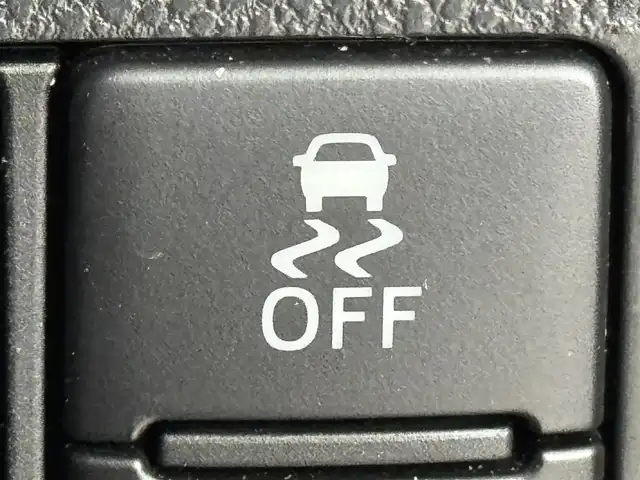 ダイハツ タント カスタム RS トップED SA Ⅲ 福岡県 2017(平29)年 5.6万km ブラックマイカメタリック 純正ナビ／フルセグＴＶ　/ＥＴＣ　/両側パワースライドドア　/バックカメラ　/シートヒーター　/衝突被害軽減システム　/横滑り防止　/オートライト　/アイドリングストップ　/純正１５インチＡＷ　/ステアリングスイッチ