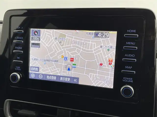 トヨタ アクア X 道央・札幌 2023(令5)年 1.5万km プラチナホワイトパールマイカ ・４WD/・寒冷地仕様/・純正ディスプレイオーディオ（コネクティッドナビ）/　Miracast/Bluetooth/USB/・ステアリングスイッチ/・バックカメラ/・ビルトインETC/・ドライブレコーダー前後/・社外１５インチAW（冬）/・積込純正キャップ付スチール（夏/同サイズ/6分山）/・トヨタセーフティセンス/　PCS/LTA/RSA/　先行車発進告知/後退速度抑制/・レーダークルーズコントロール/・オートマチックハイビーム/・オートライト/・ヘッドランプレベライザー/・LEDヘッドライト/・ミラーウィンカー/・ミラーヒーター/・オートリトラクタブルミラー/・AC１００V/・Driveモード/Evモード/・横滑り防止装置/・プッシュスタート/・スマートキー