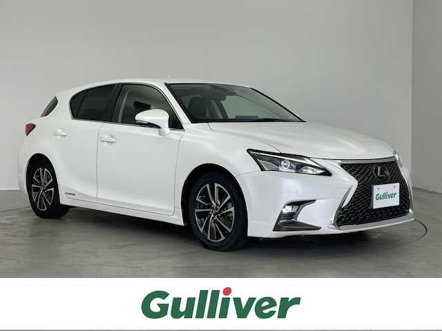 レクサス ＣＴ 200h バージョンC 埼玉県 2018(平30)年 4.9万km ソニッククォーツ 純正１０．３型ナビ　バックカメラ　ビルトインＥＴＣ２．０　シートヒーター　ハーフレザーシート　パワーシート　ドラレコ　衝突被害軽減ブレーキ　アダプティブクルーズコントロール LEDヘッドライト　禁煙車