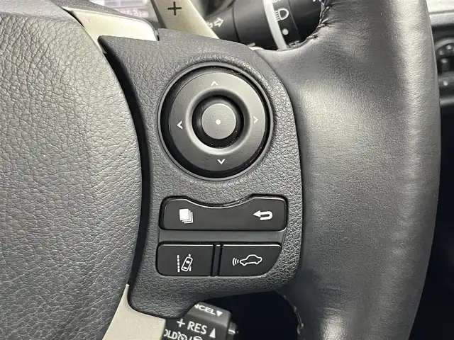 レクサス ＣＴ 200h バージョンC 埼玉県 2018(平30)年 4.9万km ソニッククォーツ 純正１０．３型ナビ　バックカメラ　ビルトインＥＴＣ２．０　シートヒーター　ハーフレザーシート　パワーシート　ドラレコ　衝突被害軽減ブレーキ　アダプティブクルーズコントロール LEDヘッドライト　禁煙車