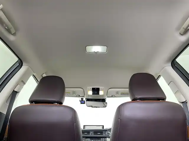 レクサス ＣＴ 200h バージョンC 埼玉県 2018(平30)年 4.9万km ソニッククォーツ 純正１０．３型ナビ　バックカメラ　ビルトインＥＴＣ２．０　シートヒーター　ハーフレザーシート　パワーシート　ドラレコ　衝突被害軽減ブレーキ　アダプティブクルーズコントロール LEDヘッドライト　禁煙車