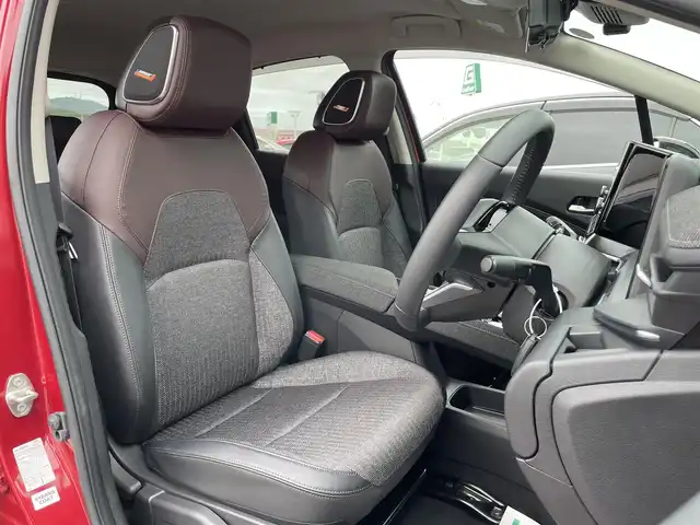 日産 オーラ G 香川県 2023(令5)年 1.5万km ガーネットレッド/スーパーブラック 2トーン 登録時走行距離：14519km/ワンオーナー　/純正ナビ（ＡｐｐｌＣａｒＰｌａｙ・ＡｎｄｒｏｉｄＡｕｔｏ・ＢＴ・フルセグ・HDMI）/ＵＳＢ入力端子　/全周囲カメラ　/ビルトインＥＴＣ２．０　/純正前後ドライブレコーダー　/前後クリアランスソナー/衝突軽減ブレーキ/車線維持支援システム/レーンディパーチャーアラート/アダブティブクルーズコントロール/ブラインドスポットモニター/ロードサインアシスト/駐車時支援パーキングサポートシステム/横滑り防止/インテリジェントルームミラー/BOSEサウンド/純正フロアマット/ハーフレザーシート/オートライト/オートマチックハイビーム/LEDヘッドライト/フォグライト/スマートキー/プッシュスタート/スペアキー1本/保証書/取扱説明書