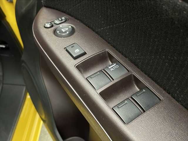 ホンダ Ｎ ＯＮＥ プレミアム Lパッケージ 宮崎県 2014(平26)年 6.8万km 黄Ⅱ ツートンカラースタイル/純正7インチSDナビ/ワンセグTV/CD/DVD/Bluetooth/バックカメラ/ディスチャージヘッドライト/アイドリングストップ/純正14インチAW