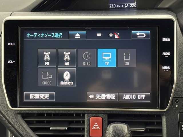 トヨタ ノア Si ダブルバイビー 新潟県 2016(平28)年 7.5万km ホワイトパールクリスタルシャイン 4WD/純正ナビ/　　フルセグ/CD/DVD/BT/バックカメラ/両側パワースライドドア/クルーズコントロール/LEDオートライト/ハーフレザーシート/純正16インチアルミホイール/ステアリングスイッチ/アイドリングストップ/レーンキープ/スマートキー/ビルトインETC