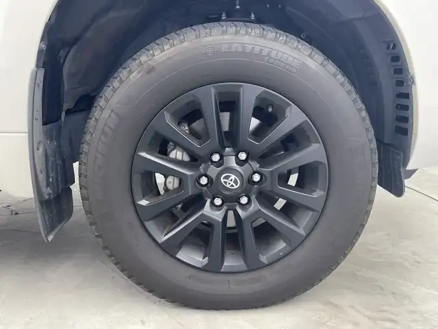 トヨタ ランドクルーザー プラド TX Lパッケージ マットブラED 群馬県 2023(令5)年 3.3万km ホワイトパールクリスタルシャイン サンルーフ　純正９型ナビ　バックカメラ　ウッドコンビステアリング　ルーフレール　黒革シート　エアシート　シートヒーター　ＥＴＣ２．０　ドラレコ　アダプティブクルーズコントロール　ＬＥＤライト　禁煙車