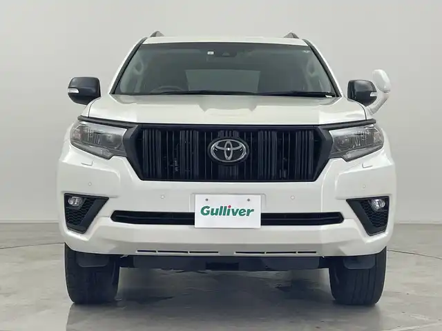 トヨタ ランドクルーザー プラド TX Lパッケージ マットブラED 群馬県 2023(令5)年 3.3万km ホワイトパールクリスタルシャイン サンルーフ　純正９型ナビ　バックカメラ　ウッドコンビステアリング　ルーフレール　黒革シート　エアシート　シートヒーター　ＥＴＣ２．０　ドラレコ　アダプティブクルーズコントロール　ＬＥＤライト　禁煙車