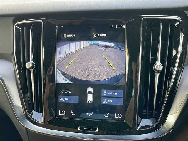 ボルボ Ｖ６０ T5 モメンタム 岡山県 2018(平30)年 4.3万km オニキスブラックP 外部検査実施済み/ターボ/純正HDDナビ/　(フルセグTV/Bluetooth/USB)/バックカメラ/ETC/前後ドライブレコーダー/レザーシート/前席パワーシート/前席シートヒーター/パワーバックドア/レーダークルーズコントロール/衝突軽減ブレーキ/レーンアシスト/ブラインドスポットモニター/オートマチックハイビーム/横滑り防止機能/純正17インチアルミホイール/スマートキー/純正LEDヘッドライト/カーテンエアバック/スペアキー１本/取扱説明書/保証書