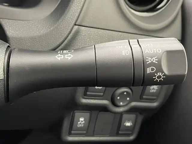 日産 ノート e－パワー メダリスト 埼玉県 2018(平30)年 1.3万km ブリリアントホワイトパール 純正ナビ Bluetooth フルセグTV アラウンドビューモニター デジタルインナーミラー オートハイビーム ドライブレコーダー インテリジェントクルーズコントロール コーナーセンサーETC LED