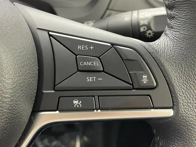 日産 ノート e－パワー メダリスト 埼玉県 2018(平30)年 1.3万km ブリリアントホワイトパール 純正ナビ Bluetooth フルセグTV アラウンドビューモニター デジタルインナーミラー オートハイビーム ドライブレコーダー インテリジェントクルーズコントロール コーナーセンサーETC LED