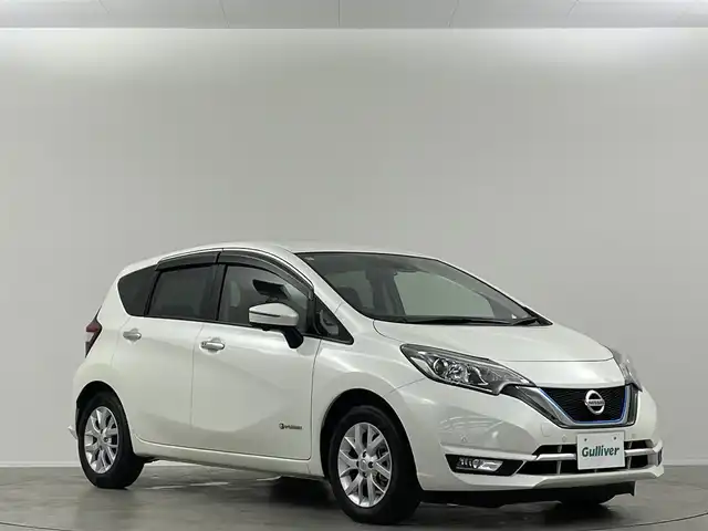日産 ノート e－パワー メダリスト 埼玉県 2018(平30)年 1.3万km ブリリアントホワイトパール 純正ナビ Bluetooth フルセグTV アラウンドビューモニター デジタルインナーミラー オートハイビーム ドライブレコーダー インテリジェントクルーズコントロール コーナーセンサーETC LED