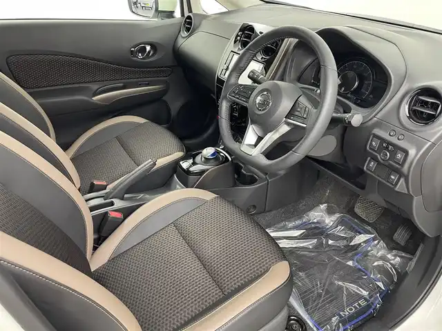 日産 ノート e－パワー メダリスト 埼玉県 2018(平30)年 1.3万km ブリリアントホワイトパール 純正ナビ Bluetooth フルセグTV アラウンドビューモニター デジタルインナーミラー オートハイビーム ドライブレコーダー インテリジェントクルーズコントロール コーナーセンサーETC LED