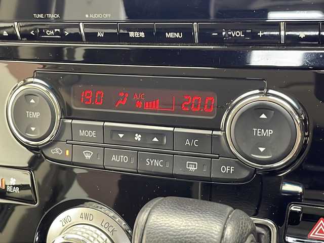 三菱 デリカＤ：５ アーバンギア G 熊本県 2019(平31)年 6.6万km 黒 衝突軽減ブレーキ/レーンキープアシスト/レーダークルーズコントロール/全方位カメラ/１０型ナビ　（フルセグ/Bluetooth/CD/DVD/FM/AM/HDMI）/ETC/ステアリングスイッチ/パドルシフト/シートカバー/両側パワースライドドア/アイドリングストップ/スマートキー/電動格納ミラー/LEDヘッドライト/フォグライト/前方ドライブレコーダー/純正フロアマット/純正サイドバイザー/純正18インチアルミホイール