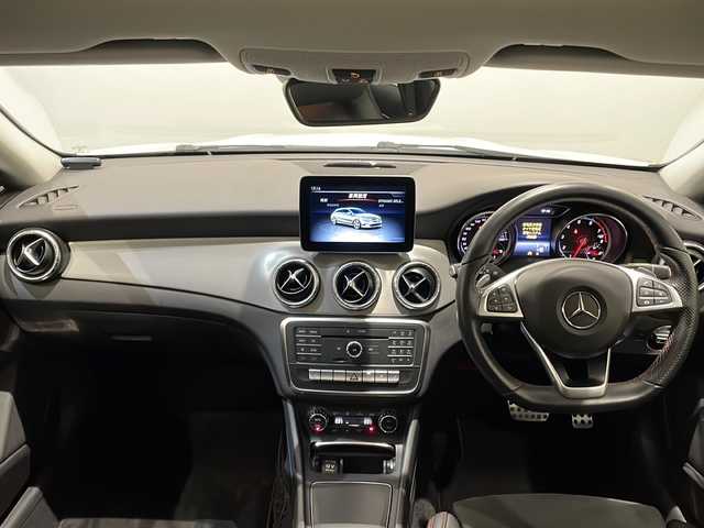 メルセデス・ベンツ ＣＬＡ１８０ Sブレイク AMG スタイル 新潟県 2018(平30)年 4.6万km ポーラホワイト レーダーセーフティパッケージ/・ブラインドスポットアシスト/・ディスタンスパイロット/・レーンキーピングアシスト/AMGプレミアムパッケージ/プレミアムパッケージ/・メモリー付フルパワーシート/・電動ランバーサポート/・アンビエントライト/・パノラミックスライディングルーフ/アクティブブレーキアシスト/アテンションアシスト/ロケイターライディングイルミネーション/EASY-PACK自動開閉テールゲート/パーキングアシストリヤビューカメラ/ナビゲーションシステム/・TV/Apple CarPlay/CD/BT/シートヒーター/ETC