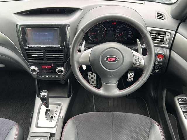 スバル フォレスター tS 東京都 2011(平23)年 6.9万km サテンホワイトパール AWD/社外ナビ（AVIC-HRZ900)/フルセグTV・DVD再生機能あり/クルーズコントロール/パドルシフト/パワーシート(D＋N席）/シートヒーター(D＋N席）/HIDライト/フロントSTIエアロ/フロントドライブレコーダー/STI１７インチアルミ/スタッドレスタイヤ積込