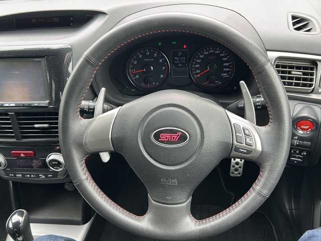 スバル フォレスター tS 東京都 2011(平23)年 6.9万km サテンホワイトパール AWD/社外ナビ（AVIC-HRZ900)/フルセグTV・DVD再生機能あり/クルーズコントロール/パドルシフト/パワーシート(D＋N席）/シートヒーター(D＋N席）/HIDライト/フロントSTIエアロ/フロントドライブレコーダー/STI１７インチアルミ/スタッドレスタイヤ積込