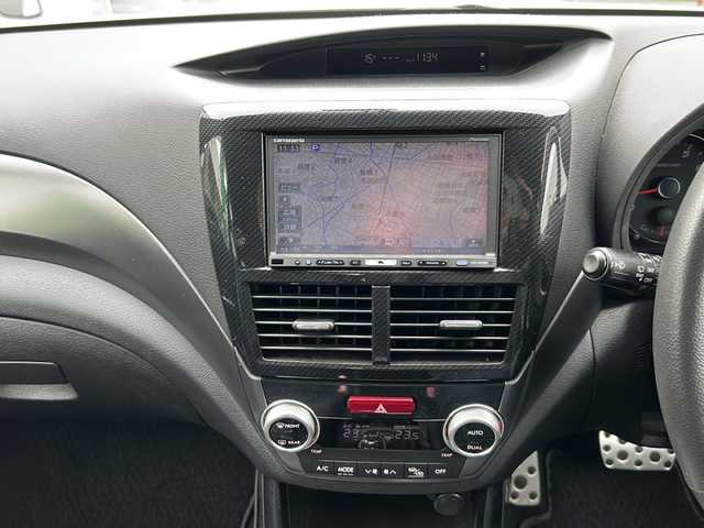 スバル フォレスター tS 東京都 2011(平23)年 6.9万km サテンホワイトパール AWD/社外ナビ（AVIC-HRZ900)/フルセグTV・DVD再生機能あり/クルーズコントロール/パドルシフト/パワーシート(D＋N席）/シートヒーター(D＋N席）/HIDライト/フロントSTIエアロ/フロントドライブレコーダー/STI１７インチアルミ/スタッドレスタイヤ積込